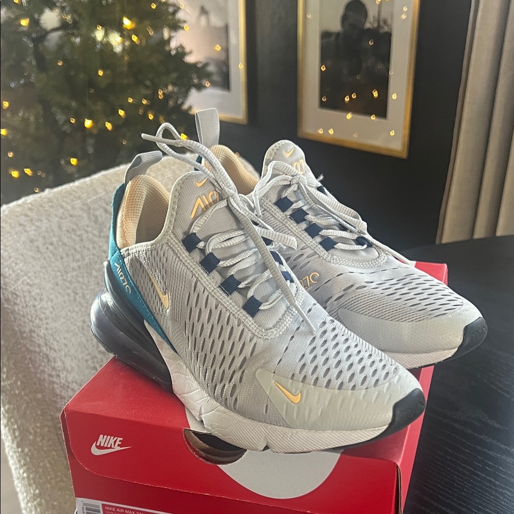 Nike Air Max 270